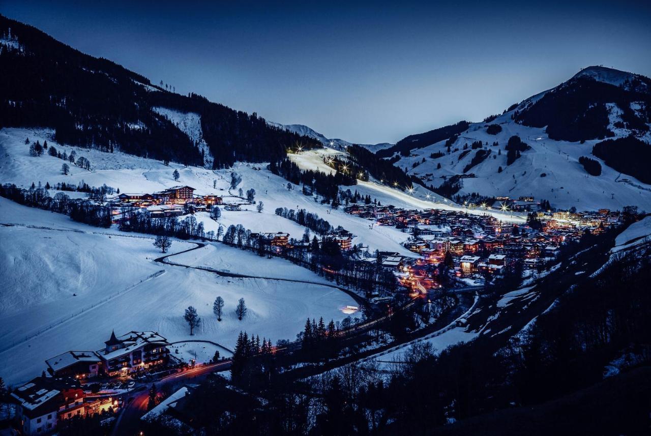 Familienresort Ellmauhof Saalbach-Hinterglemm Exterior foto